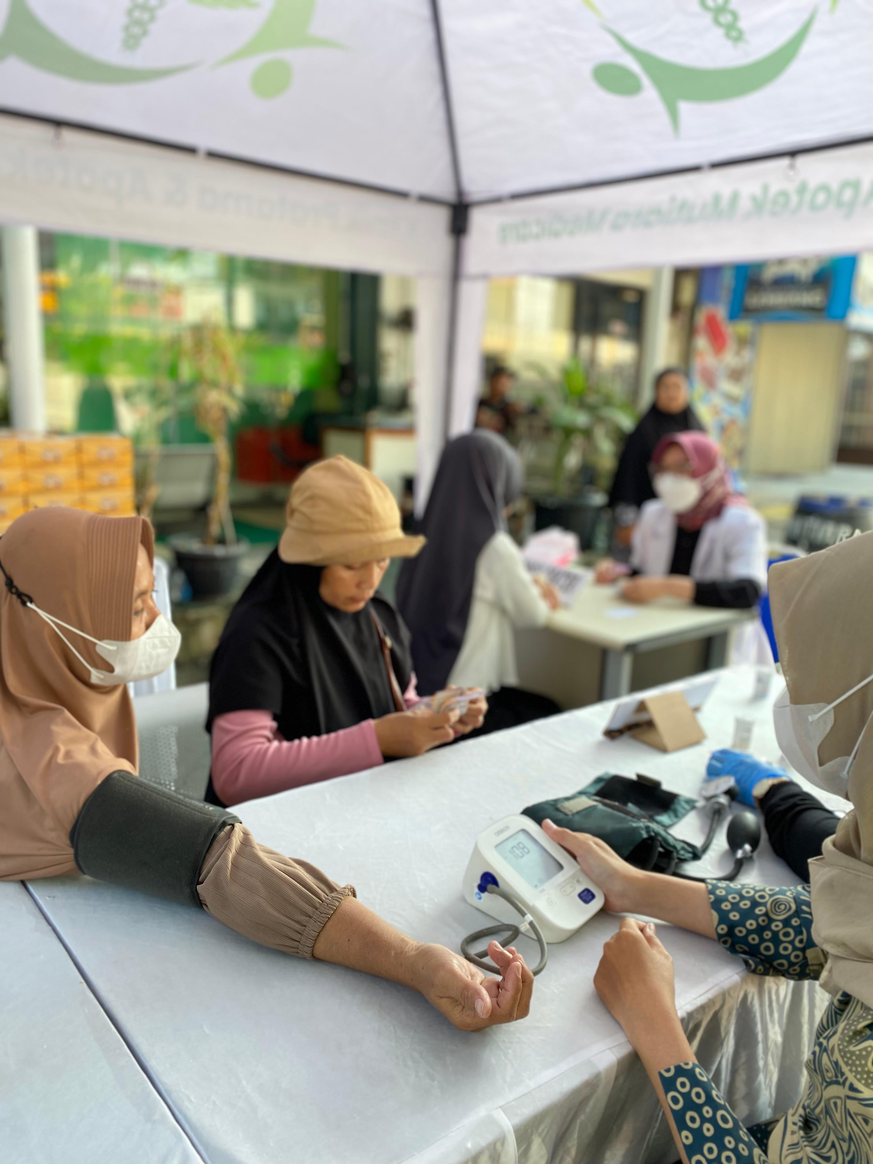 Acara Bakti Amal Pemeriksaan Gratis